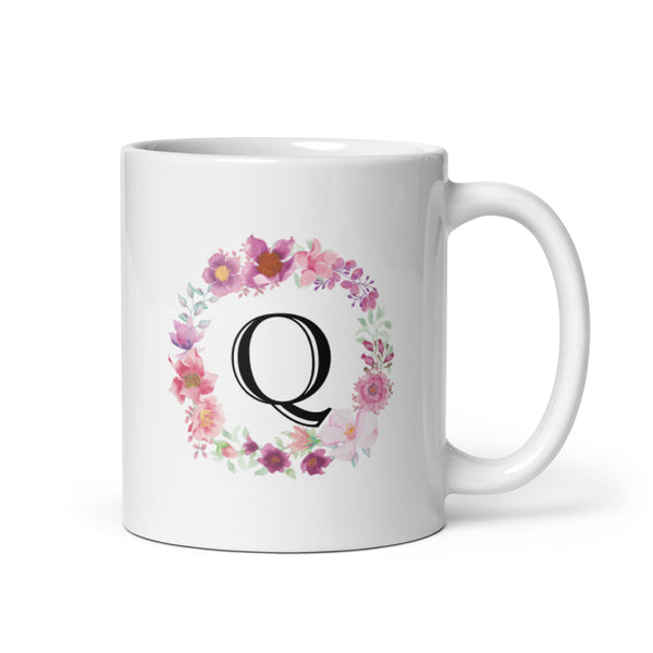 Letter Q coffee mug | White